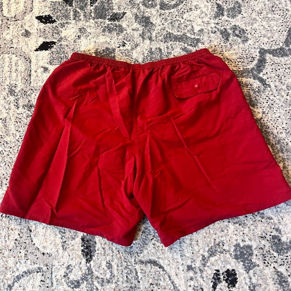 Patagonia Men’s Baggie Shorts | Red | Large - Picture 5 of 6